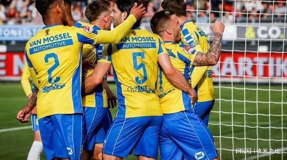 前曾在国际 前曾在国际