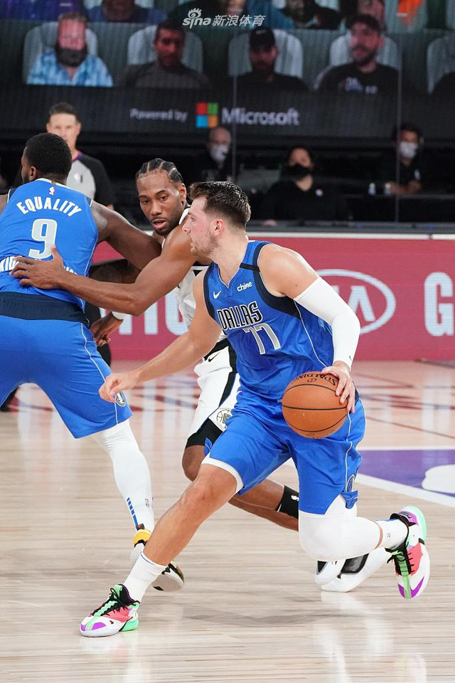 一位曾接受 一位曾接受