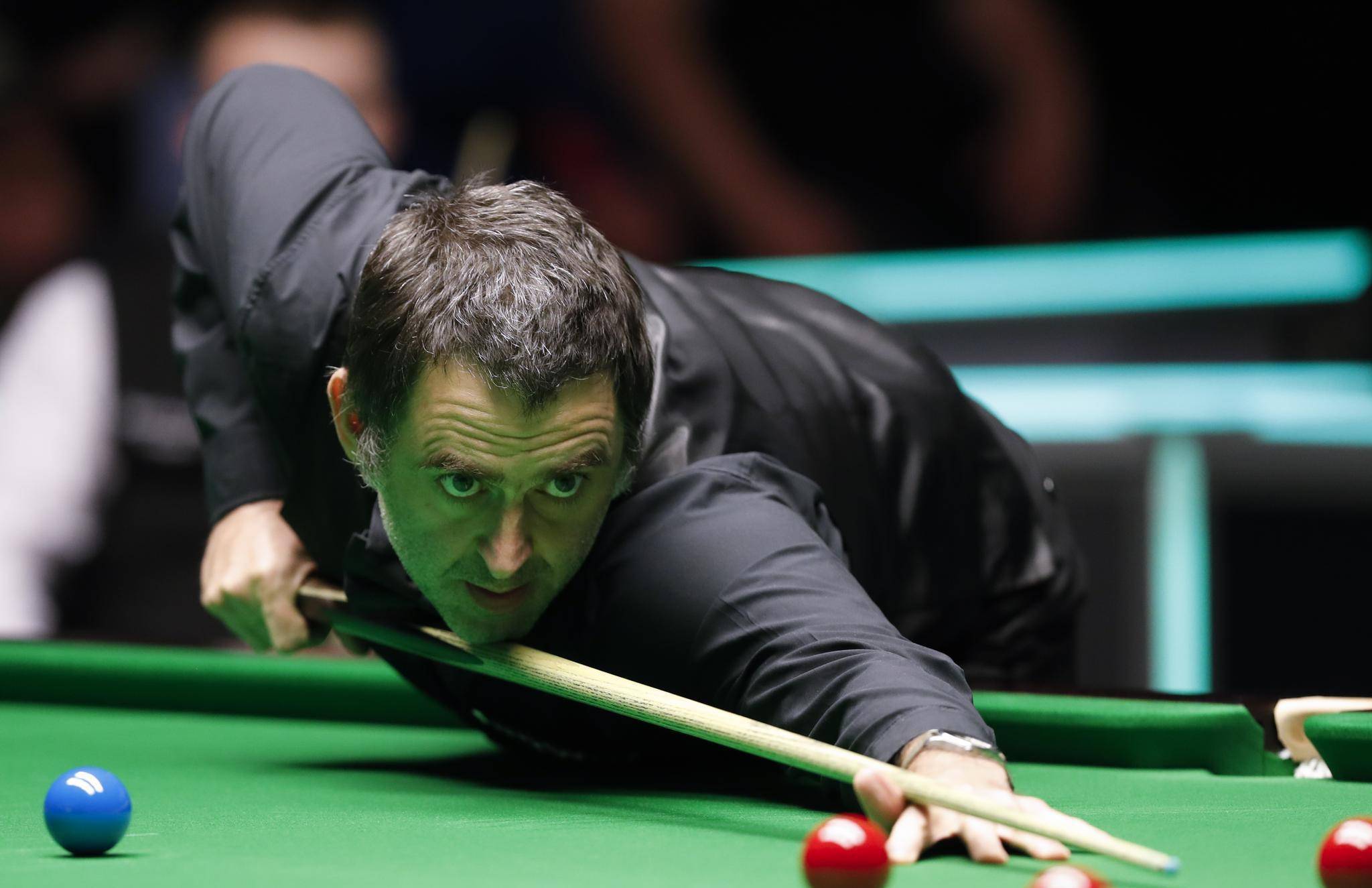 与现实双背 与现实双背