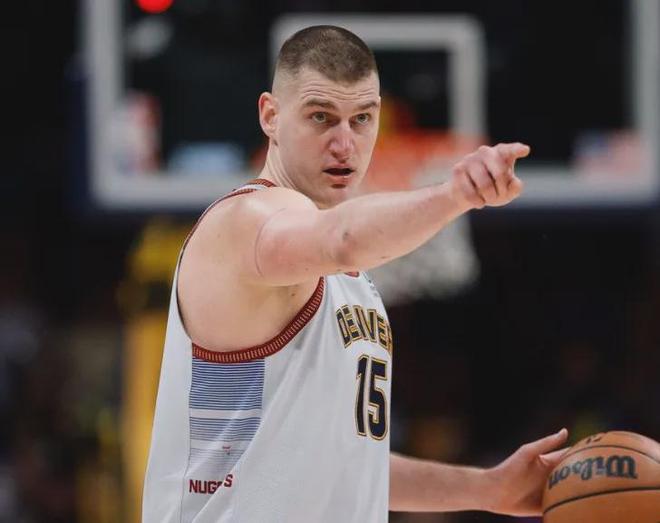 北美LCS夏季赛常规赛结束，TL、C9常规赛前二离S14只差一步