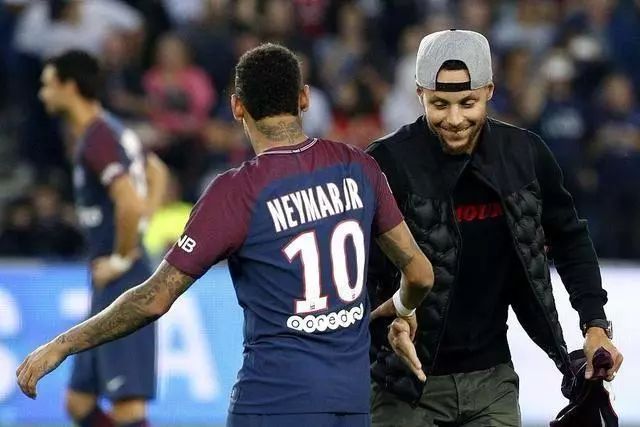 米林科维奇 米林科维奇